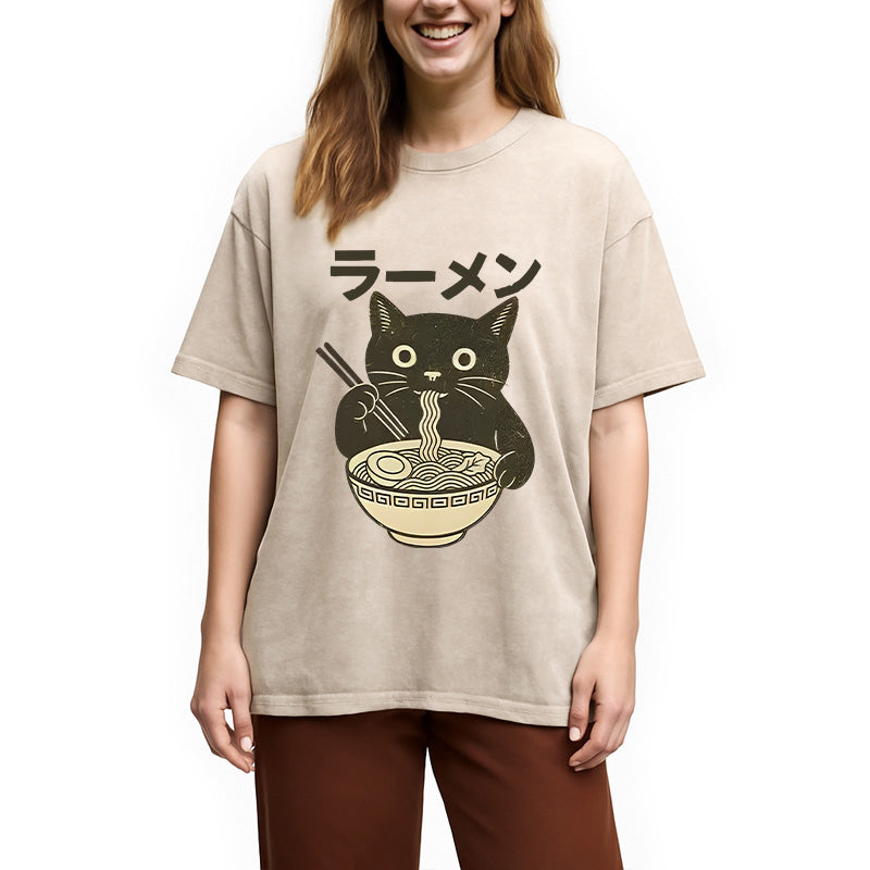 bbb Simple Black Cat Eating Ramen Washed T-Shirt