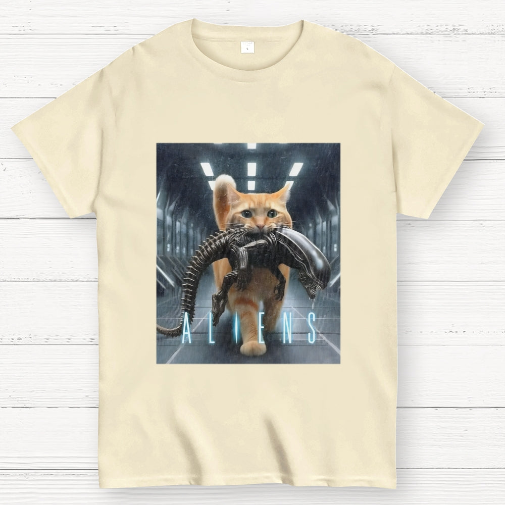 Cat Vs Aliens  T-Shirt