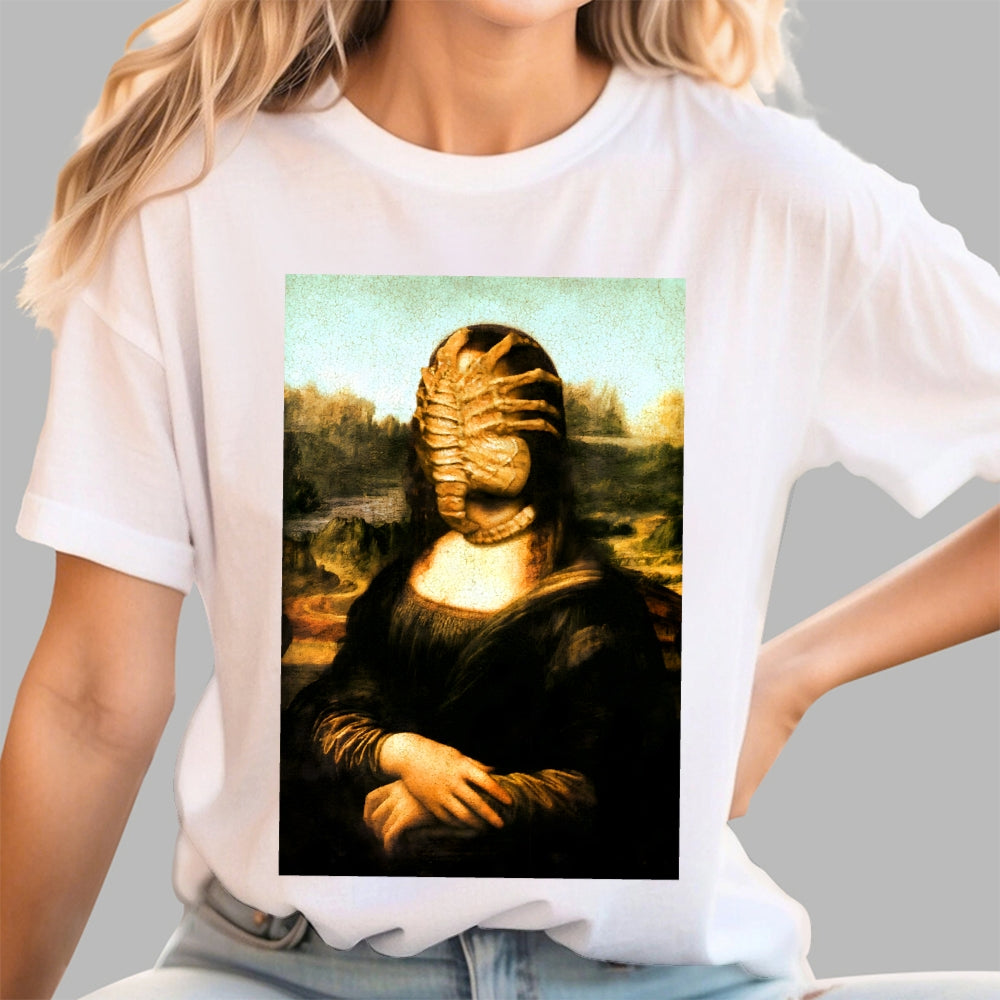 A sci-fi version of the Mona Lisa's smile  T-Shirt