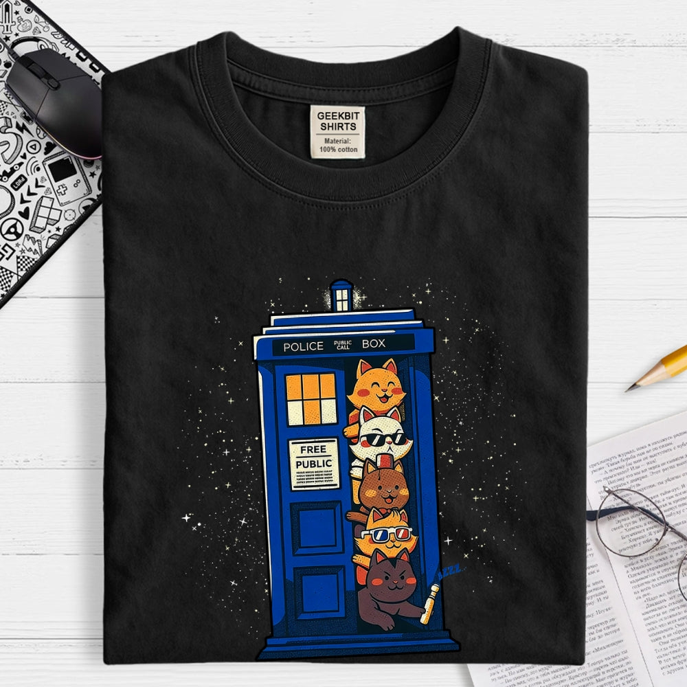 Tardis Cats  T-Shirt