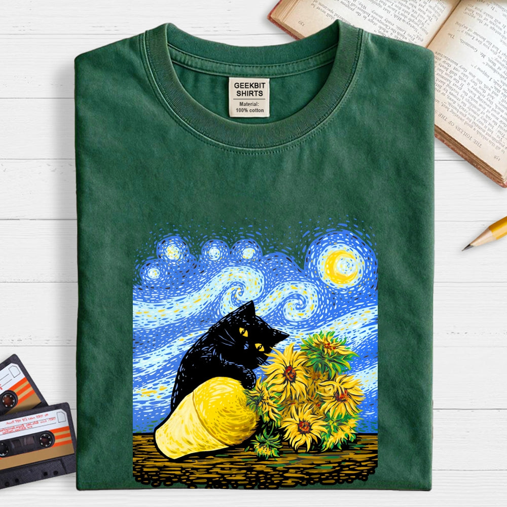 The Art Critic-Van Gogh's Starry Night  T-Shirt