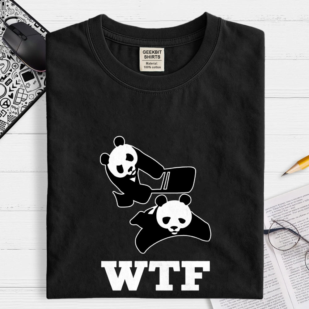 Wtf Panda Chainsaw Art Print  T-Shirt