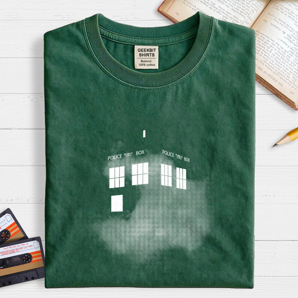 Things Waiting in the Darkness  T-Shirt