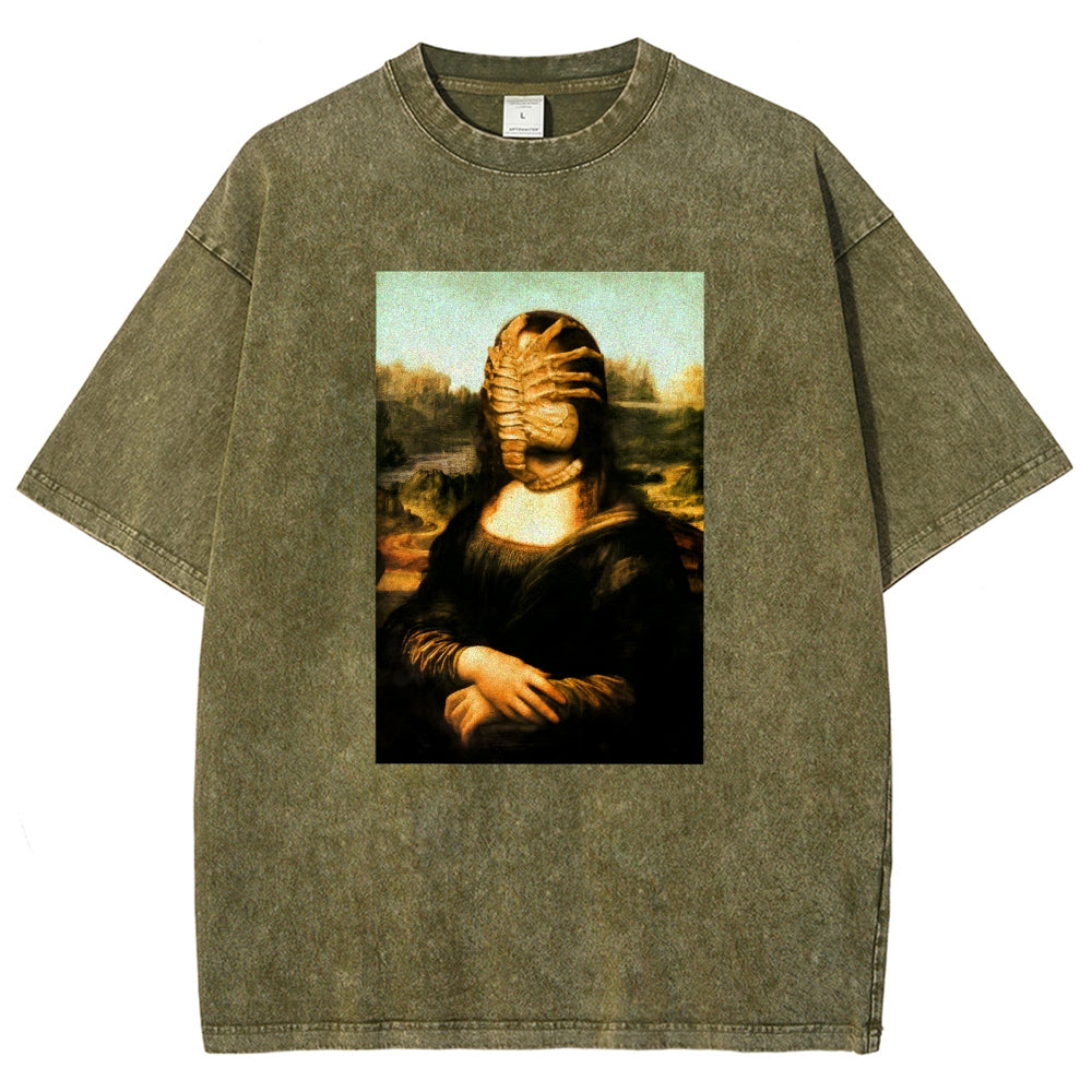 A sci-fi version of the Mona Lisa's smile Vintage Distressed T-shirt