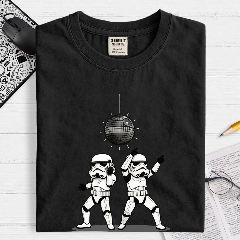 Soldiers dancing disco  T-Shirt