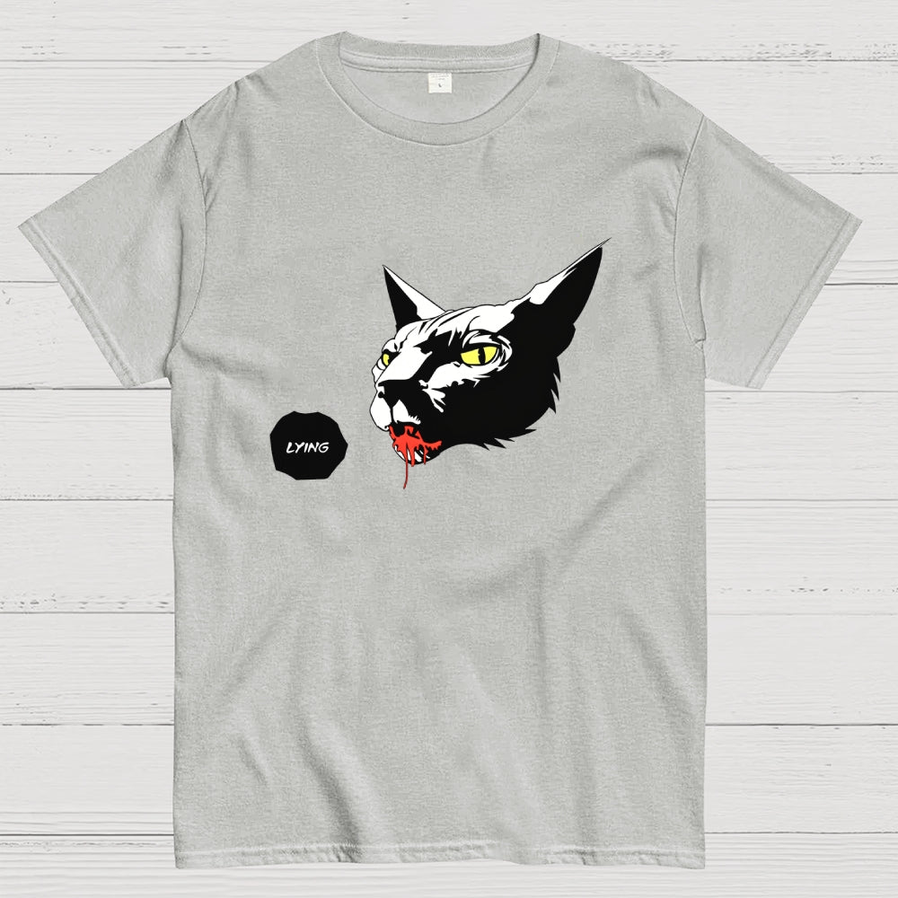 Lying cat   T-Shirt