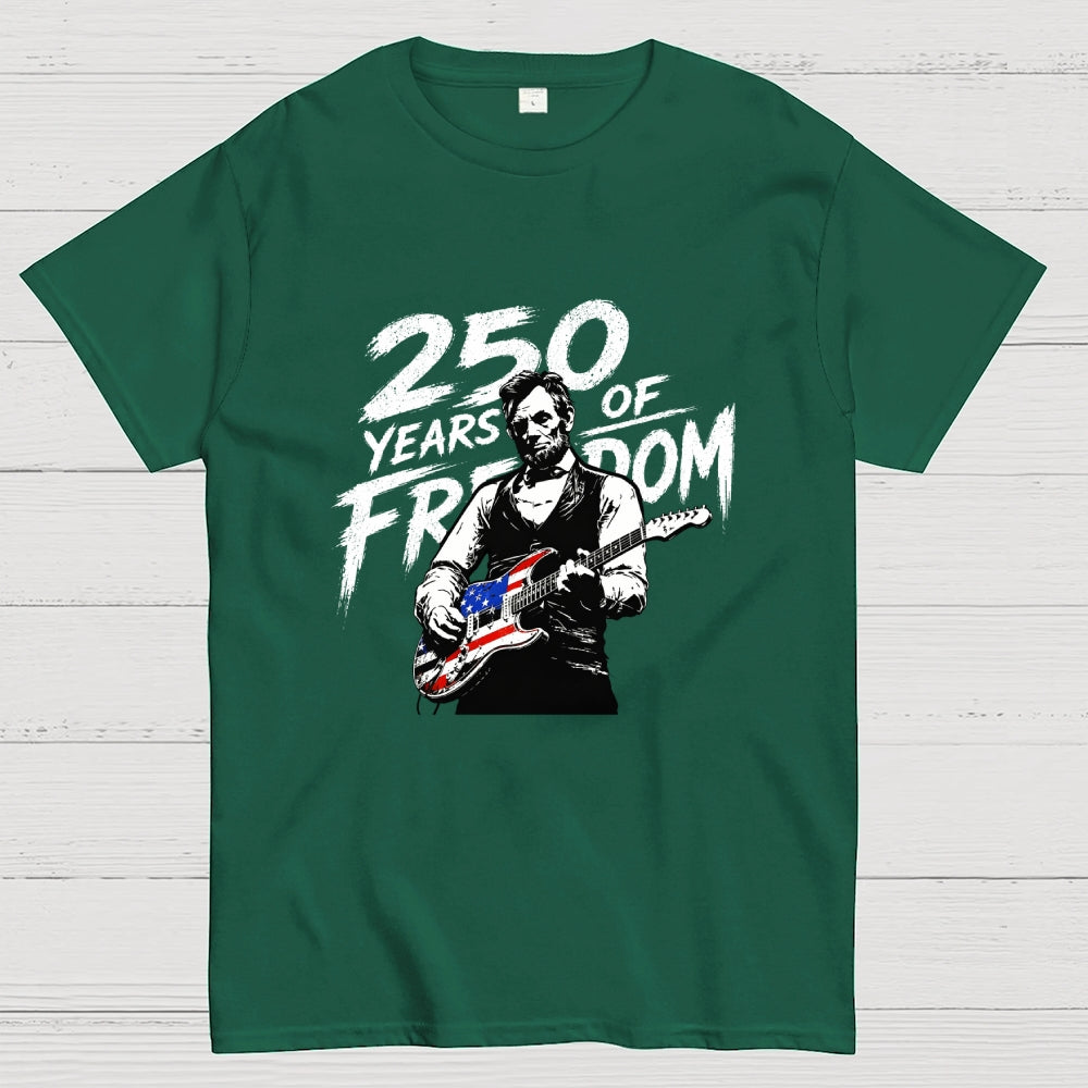 President Abraham Lincoln Playing Guitar 250th Anniversary 4th of July  T-Shirt