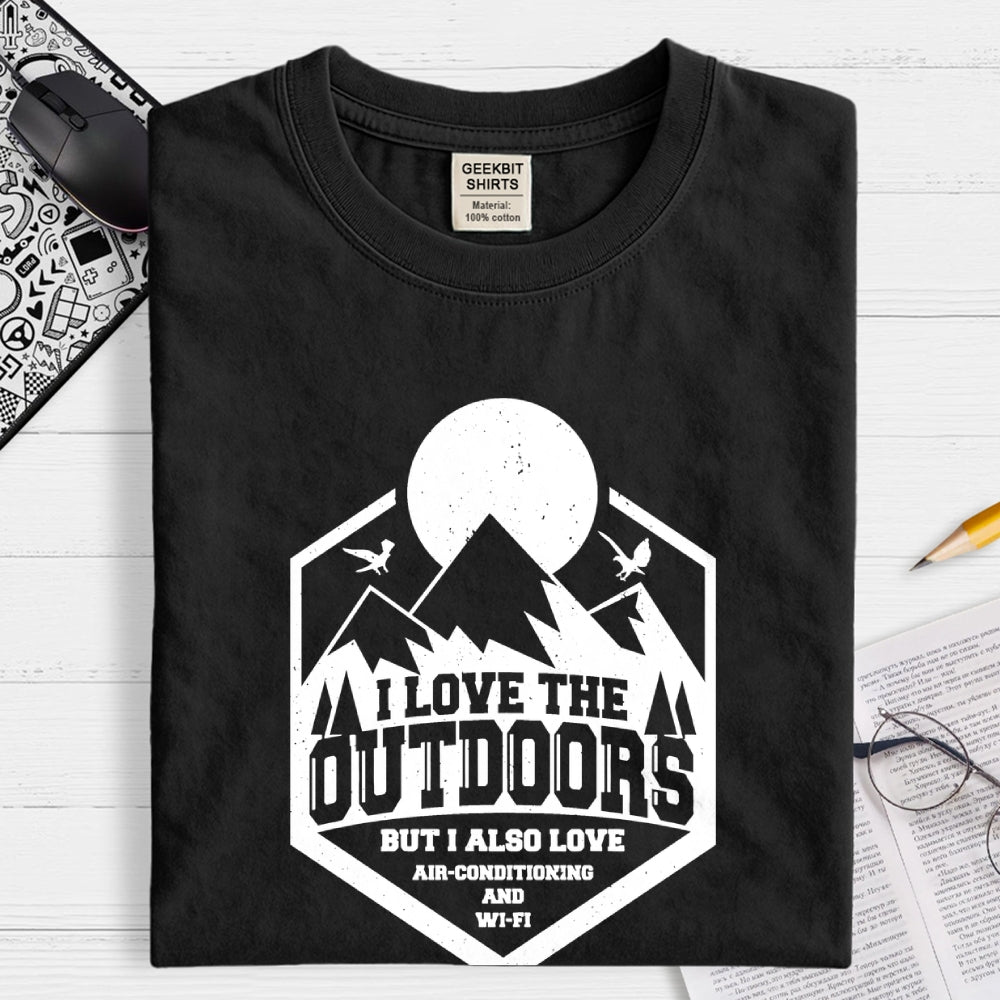 Outdoor Love  T-Shirt