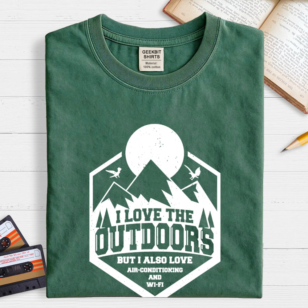 Outdoor Love  T-Shirt