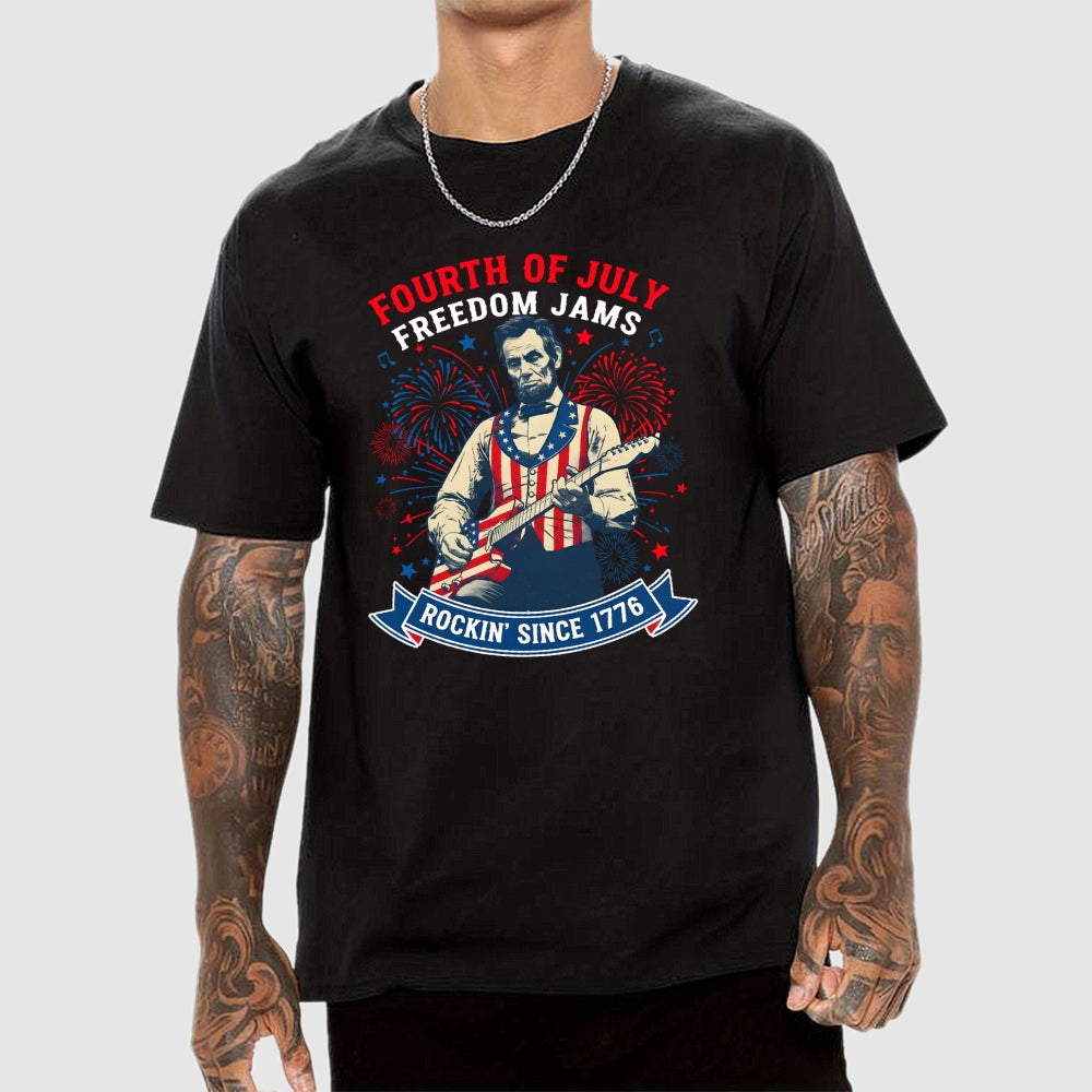 Lincoln Rocks Since 1776 – USA 250  T-Shirt