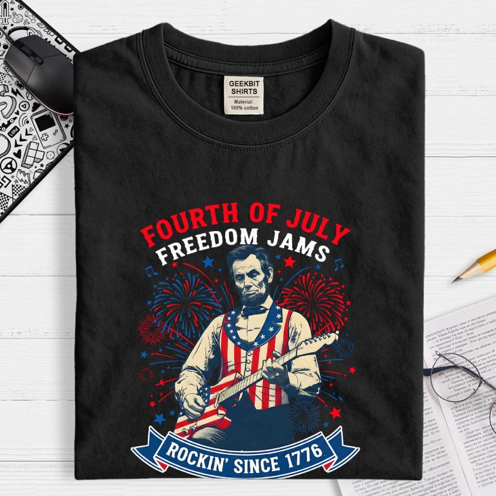 Lincoln Rocks Since 1776 – USA 250  T-Shirt