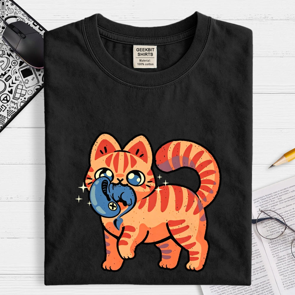 Cute Alien Cat  T-Shirt