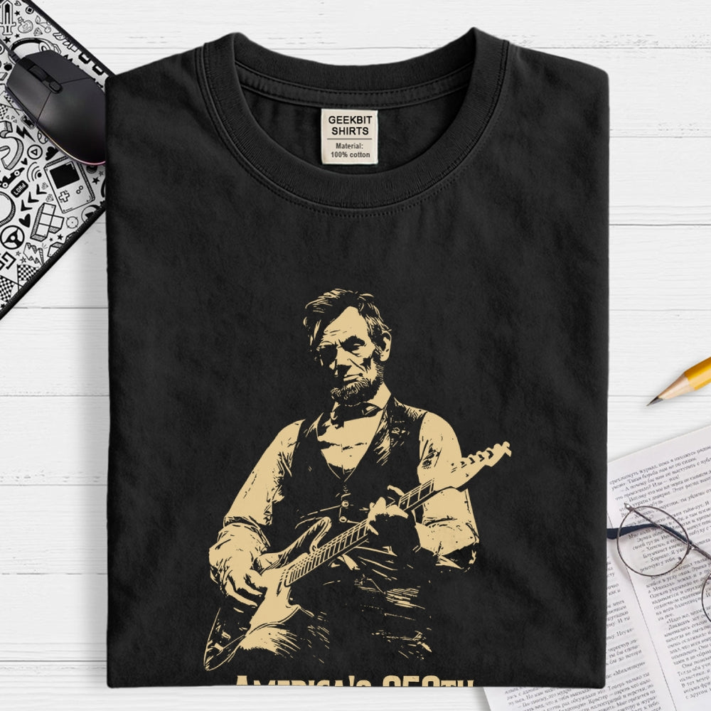 Abraham Lincoln Playing Guitar 4th July 250th Anniversary  T-Shirt