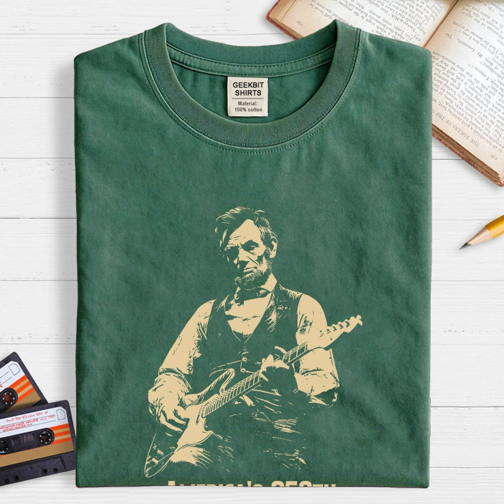 Abraham Lincoln Playing Guitar 4th July 250th Anniversary  T-Shirt