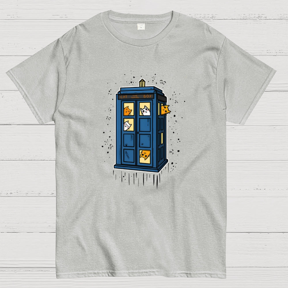 Cat-time-travel  T-Shirt