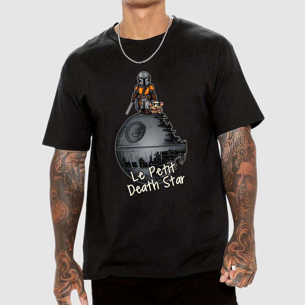 le petit death star  T-Shirt