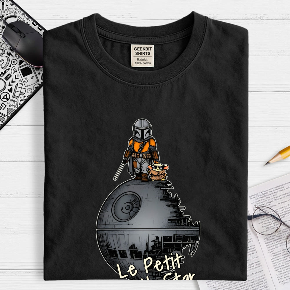 le petit death star  T-Shirt