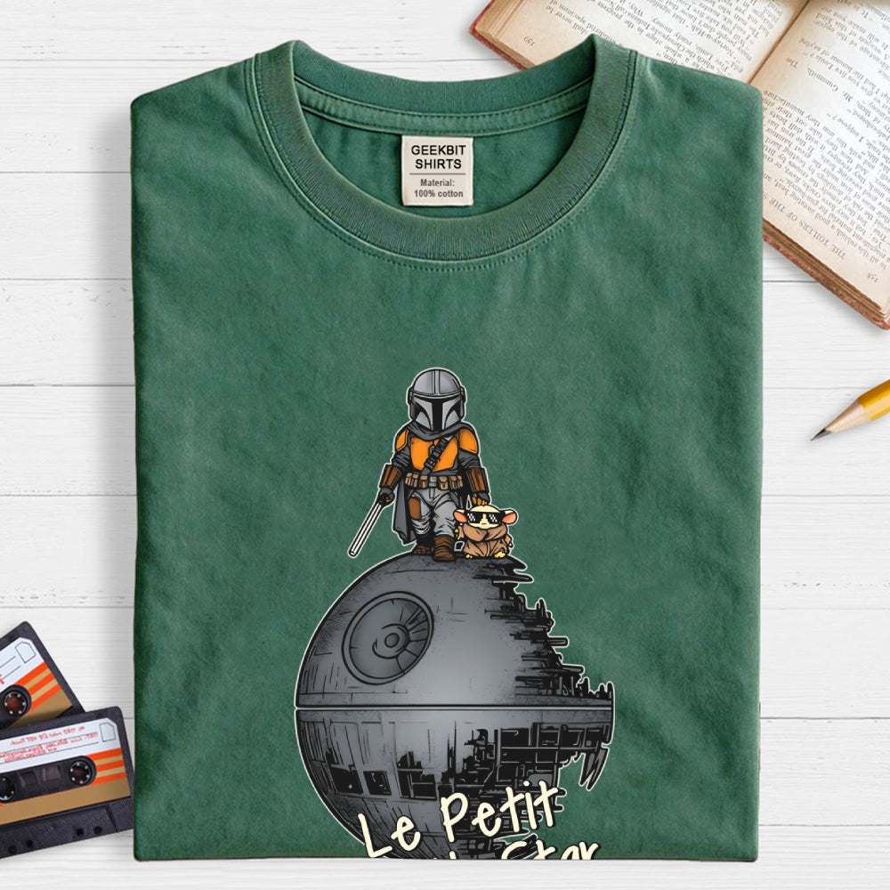 le petit death star  T-Shirt