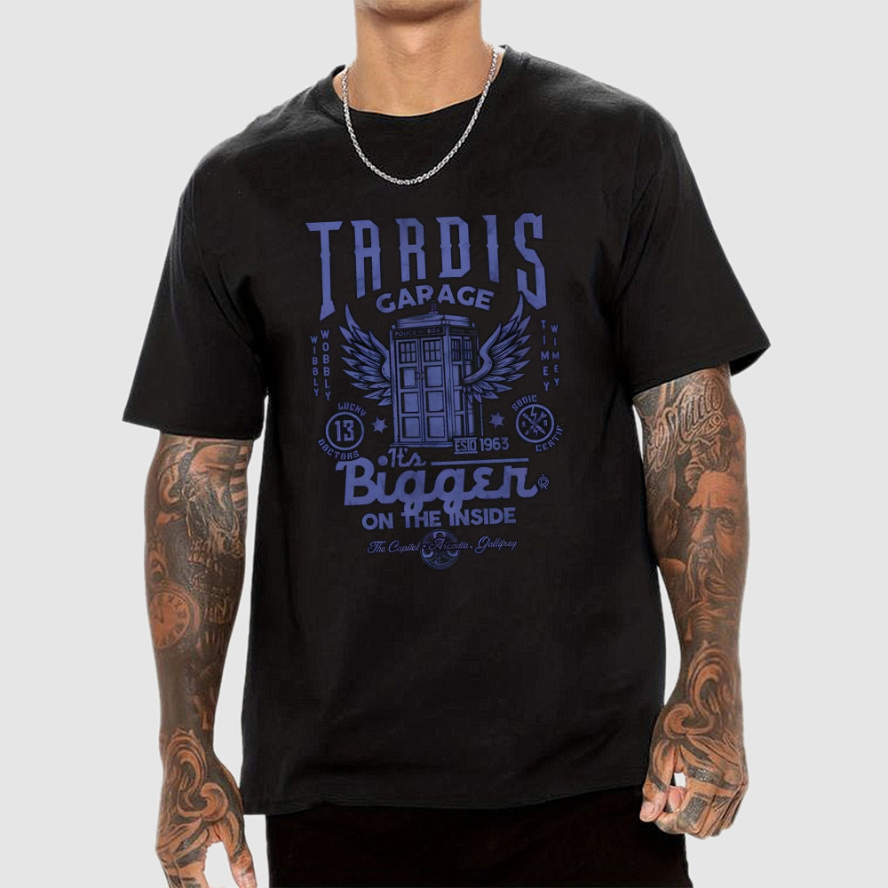 Tardis Garage  T-Shirt