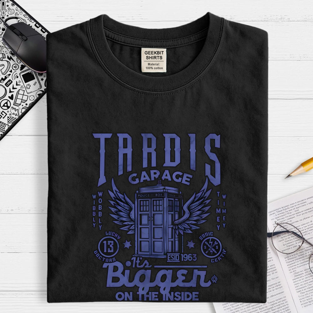 Tardis Garage  T-Shirt