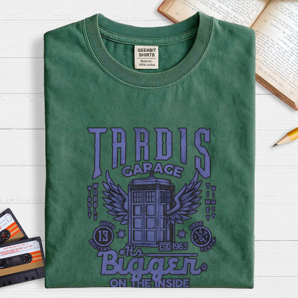 Tardis Garage  T-Shirt