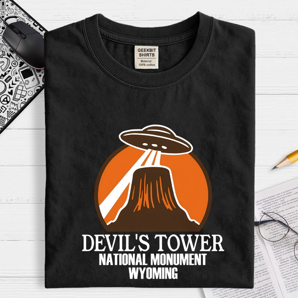 Devil's Tower - Close Encounters of the Third Kind  T-Shirt