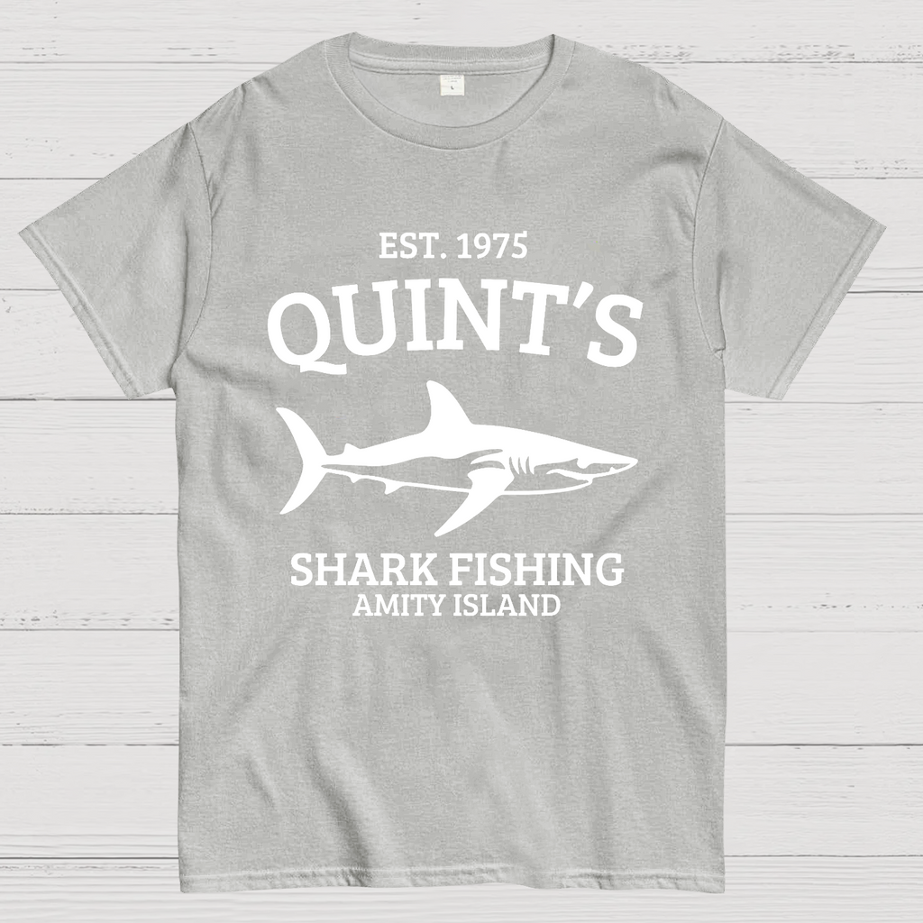 Quint's Shark Fishing Amity Island 1975 Jaws y T-Shirt