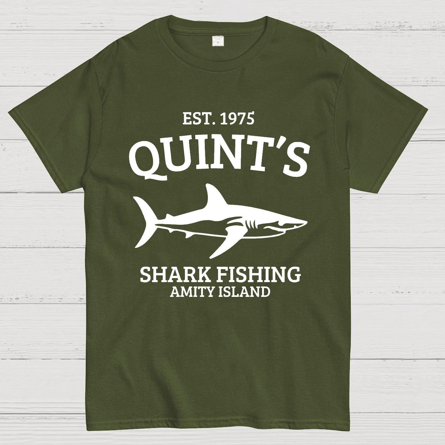 Quint's Shark Fishing Amity Island 1975 Jaws y T-Shirt