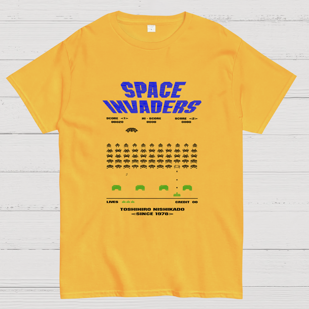 Space Invaders Retro Video Game Player y T-Shirt