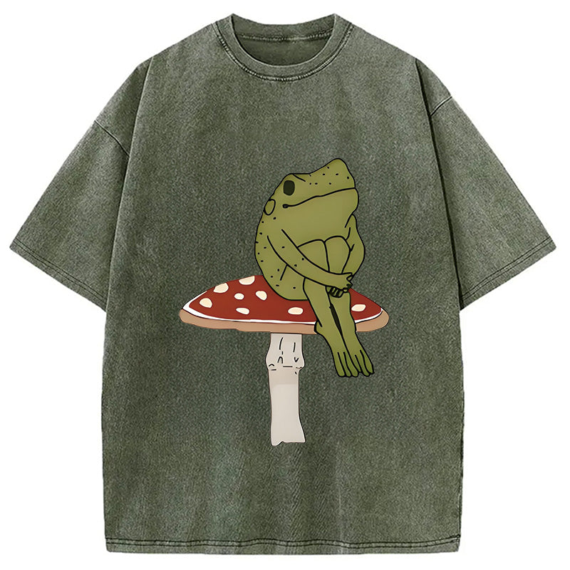 bbb Frog on Mushroom Washed T-Shirt