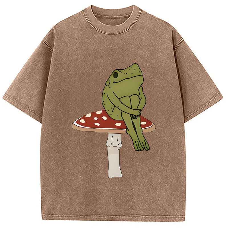 bbb Frog on Mushroom Washed T-Shirt
