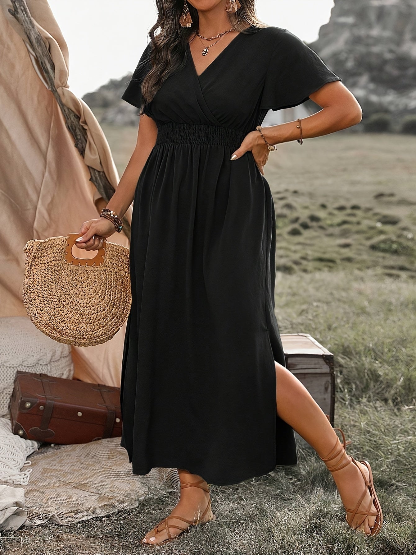 Elegant Lightweight Summer Dress for Women with Flattering Silhouette, Versatile Design for Casual or Formal Events