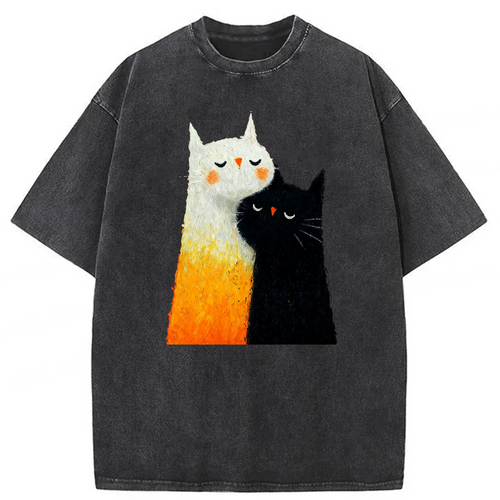 Cats Hug Washed T-shirt