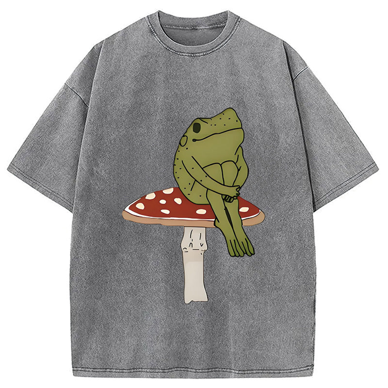 bbb Frog on Mushroom Washed T-Shirt