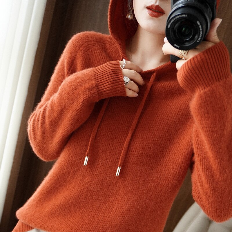Weicher, kuscheliger Damen-Kapuzenpullover – Strickpullover mit überschnittenen Schultern