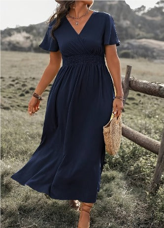 Elegant Lightweight Summer Dress for Women with Flattering Silhouette, Versatile Design for Casual or Formal Events