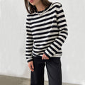 Leichter Damen-Langarmpullover – gestreifter Strick