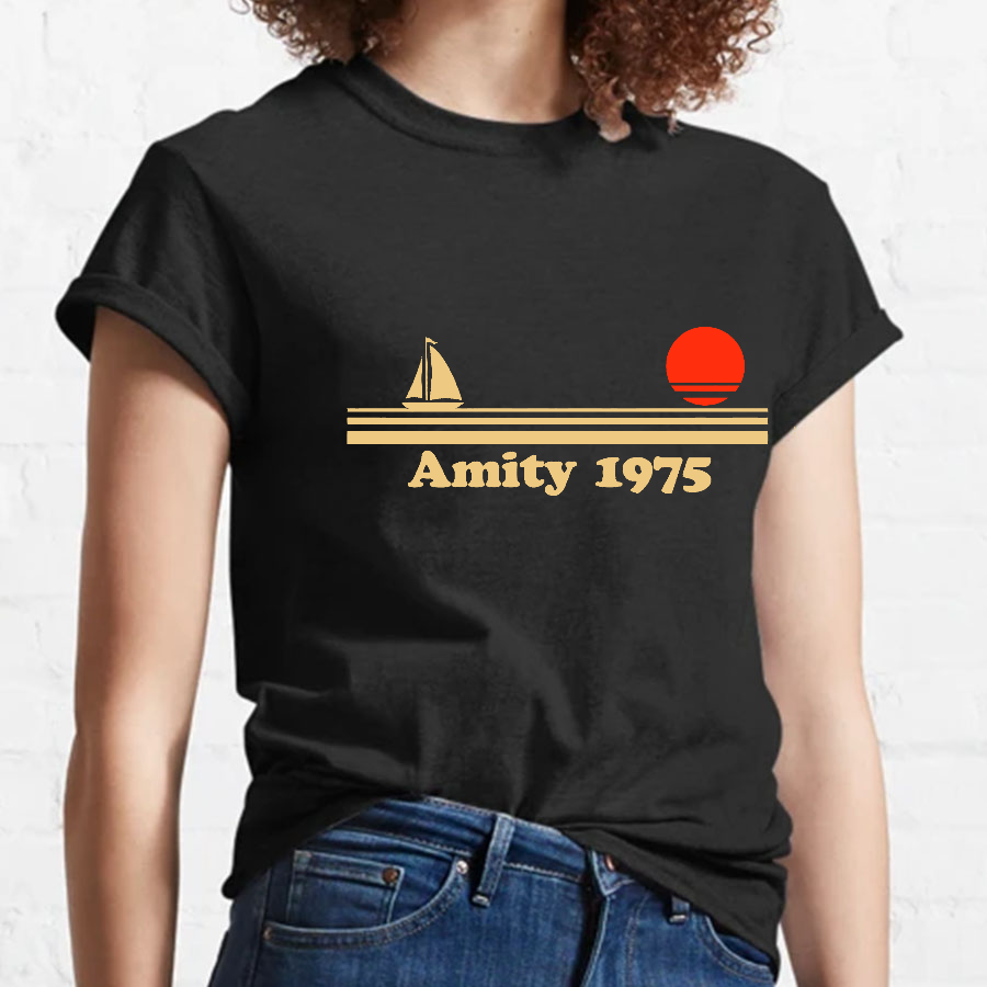 Amity Island 1975 y T-Shirt