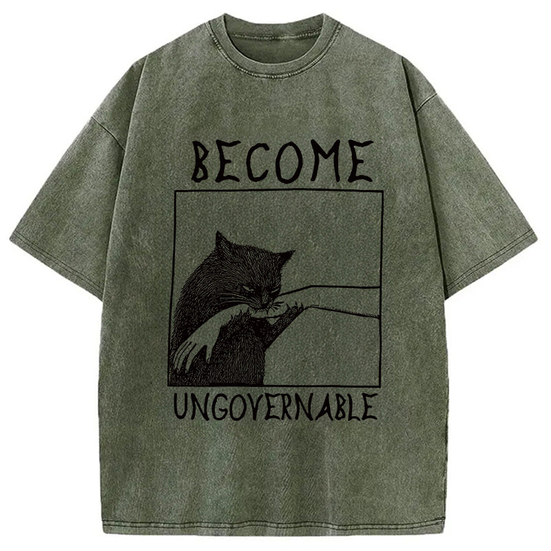 bbb Cat Biting Arm Washed T-Shirt