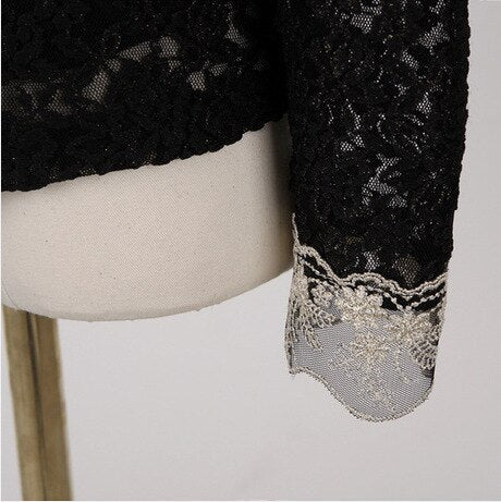 Breathable women's blouse – casual cut with embroidery and lace, for festive occasions