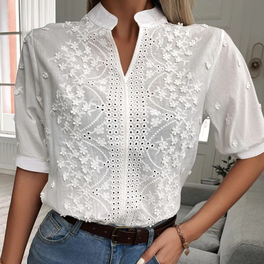 Breathable women's blouse – elegant floral embroidery, lightweight fabric, for office and casual outings