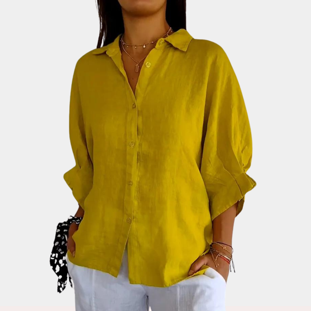 Breathable women’s blouse – comfortable fit, lightweight fabric, for summer outings