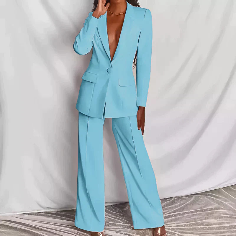 Breathable women's suit – tailored blazer and trousers, luxurious fabric, for office or events