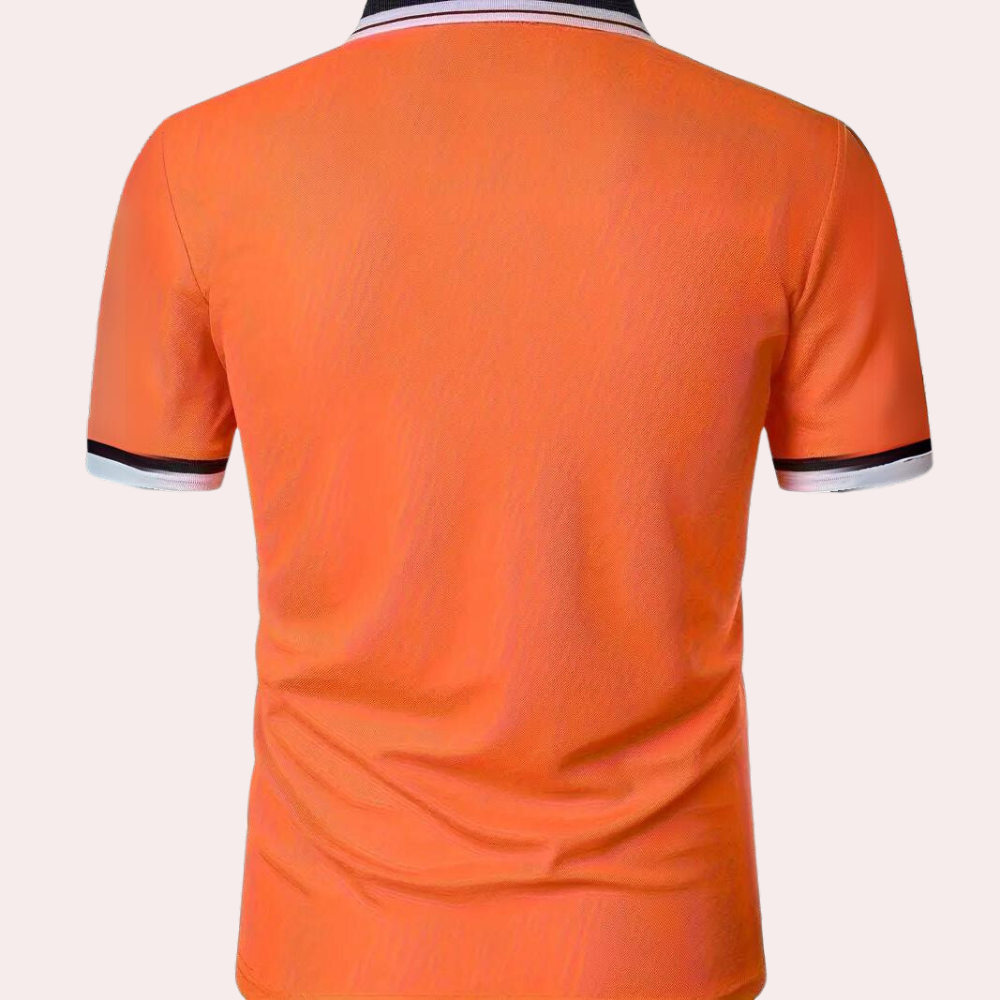Orangefarbenes Herren-Poloshirt, bequeme Passform, atmungsaktives Material, ideal für Freizeit und Sport, erhältlich in den Größen S–XL