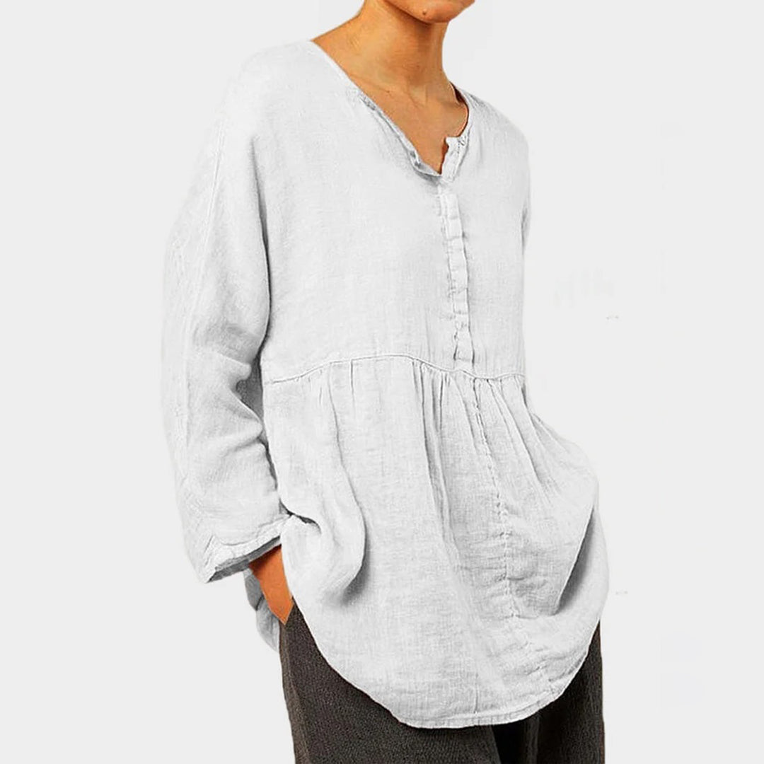 Lightweight & flattering women’s blouse – oversized casual fit, polyester, for summer outings