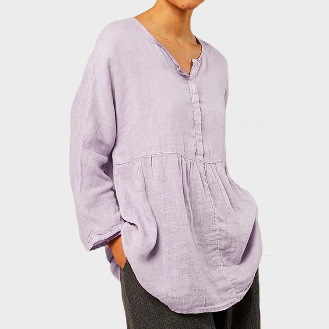 Lightweight & flattering women’s blouse – oversized casual fit, polyester, for summer outings