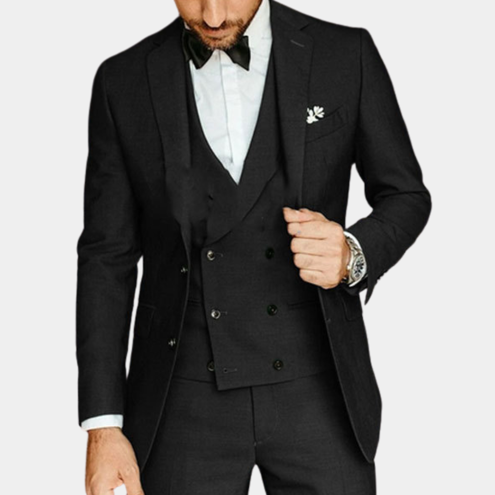 Lightweight men's suit – tailored fit, high-quality fabric, for summer weddings
