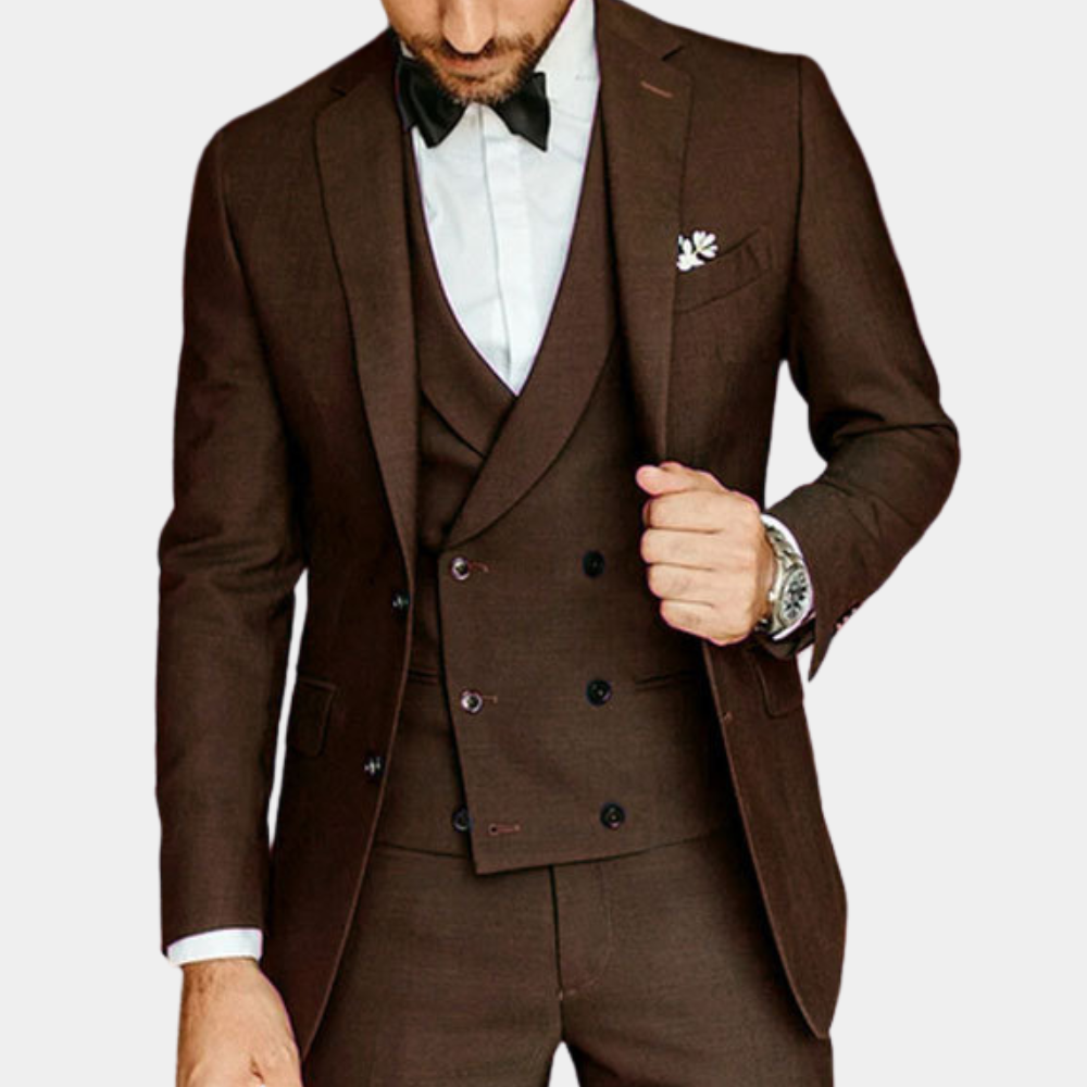 Lightweight men's suit – tailored fit, high-quality fabric, for summer weddings