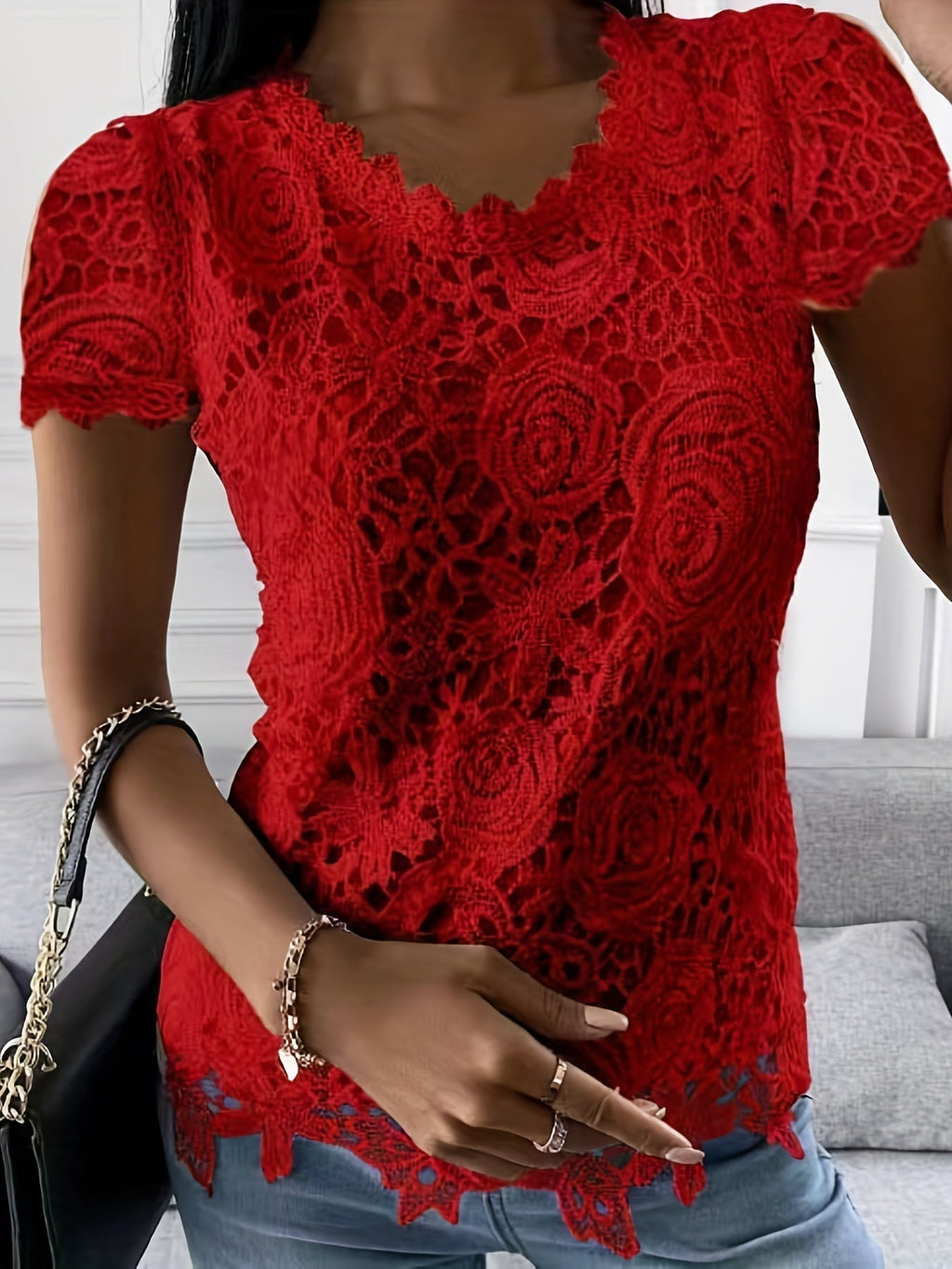 Lightweight women’s short sleeve t-shirt – elegant design, breathable fabric, for spring & summer