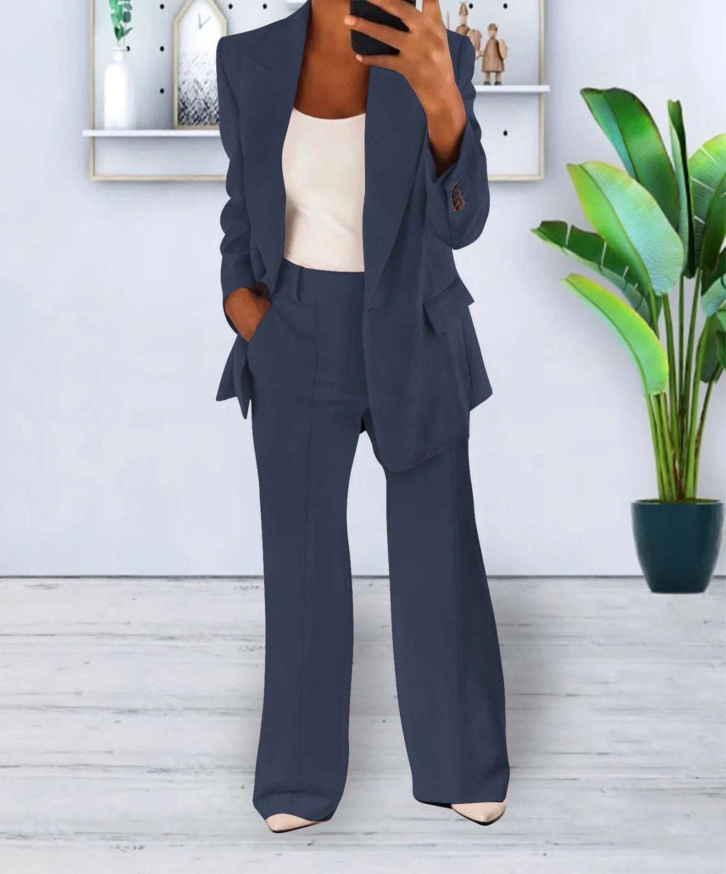 Versatile women's suit – oversized blazer and straight-leg trousers, stretchy polyester, for work or casual outings